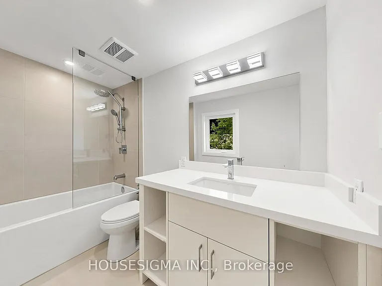 126 Woodward Ave — Photo 12