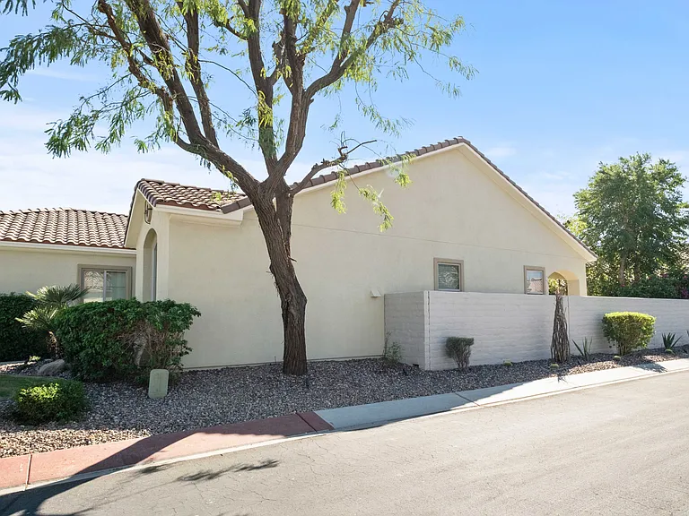 80097 Avenida Santa Olivia — Photo 30