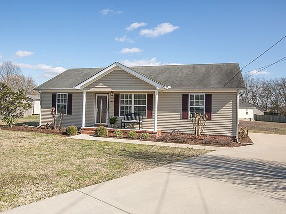 2nd image of 1911 Grass Creek Ct