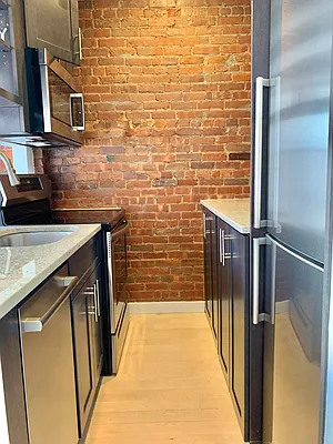 Rented by Oxford Property Group | media 12