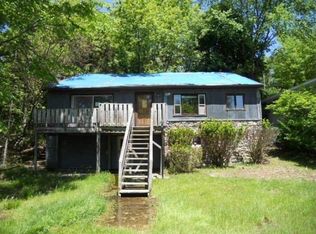 581 N Long Lake Blvd, Lake Orion, MI