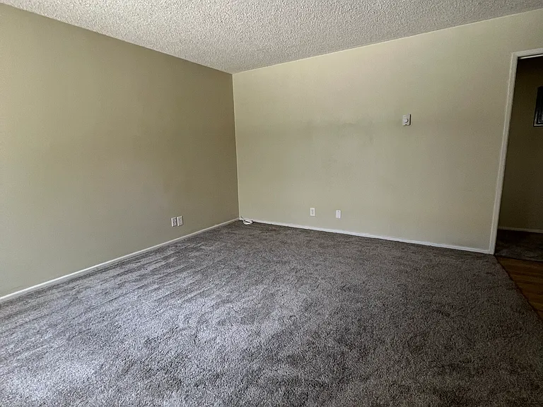 25840 Oak St — Photo 8