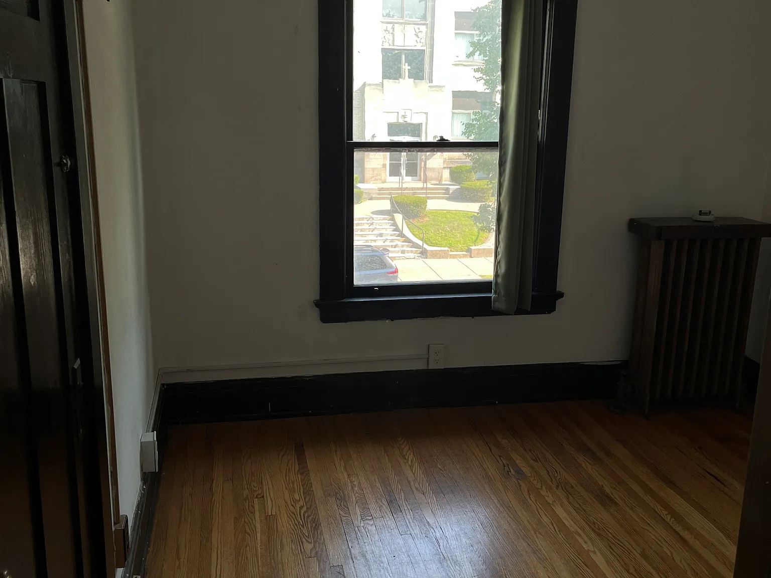 4 bed, 1868 sqft, $1,800 — Photo 3