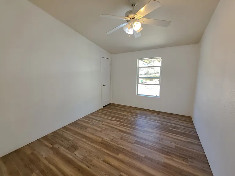 25120 Charina Rd — Photo 20