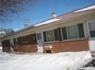 1353 New York Ave, Lincoln Park, MI 48146