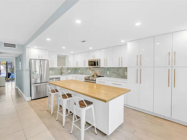 1805 Eleuthera Poin #E1, Pompano Beach, FL 33066
