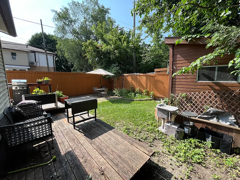 347 Richelieu Ave — Photo 29