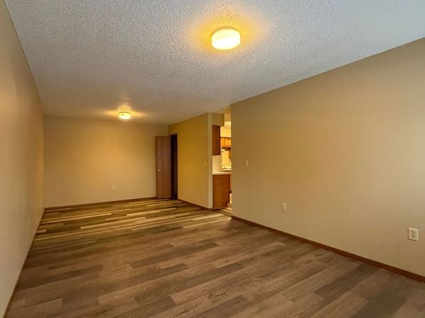 501 2nd Ave NW #6