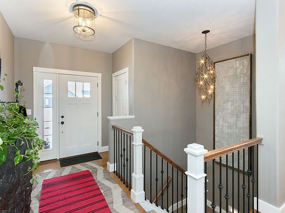 3rd image of 500 Carlyle Ct