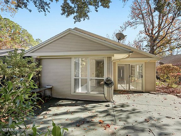 2nd image of 4508 MIDDLETON PARK Circle W