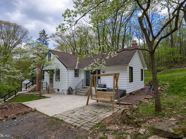 432 Vinemont Rd, Reading, PA 19608