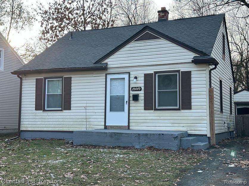 1st image of 28449 Glenwood St