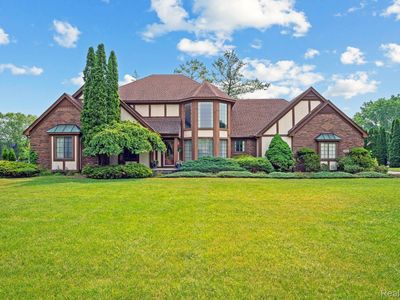 10207 Aylebury Dr, South Lyon, MI, 48178