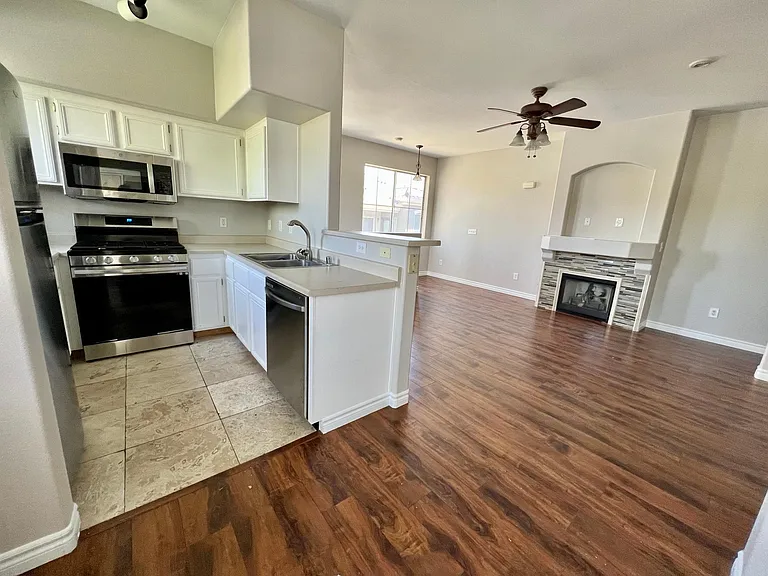 9050 W Warm Springs Rd #2147 — Photo 13
