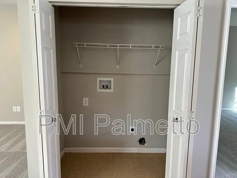 124 Fairview Park Dr — Photo 7