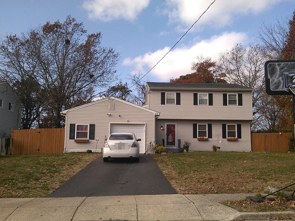 1st image of 23 Cedar Hill Ln