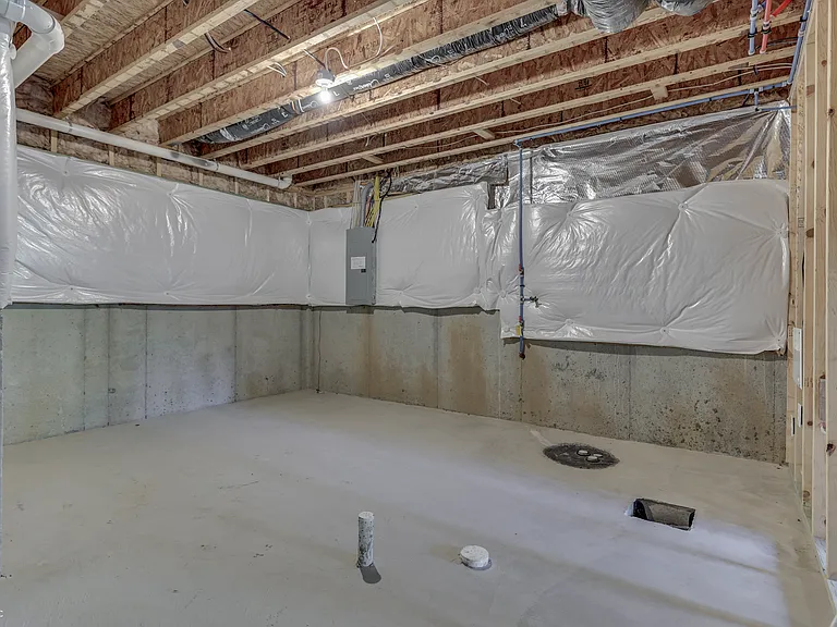 7635 Shady Trails Dr — Photo 48