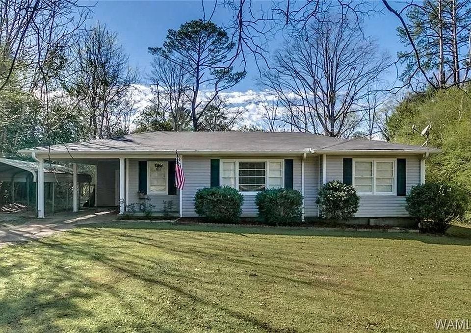 1st image of 4 Beech Hills Dr