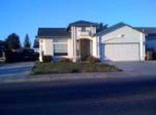 2922 W Lobo Ave, Merced, CA 95348