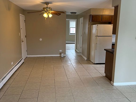 5th image of 15729 Thomas Ln APT 2AR
