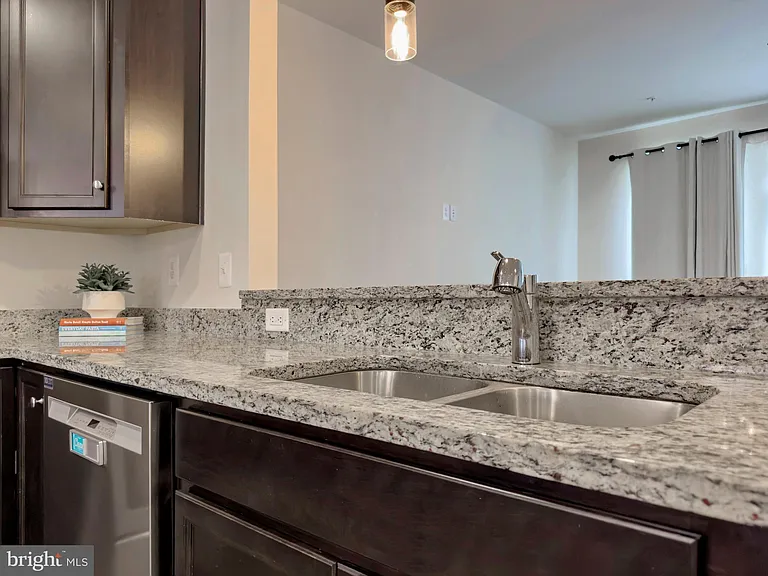 306 Buckeye Cir — Photo 22