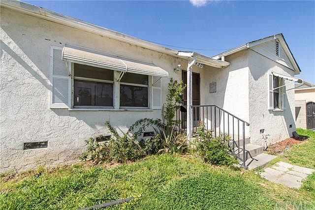 1st image of 2429 Bartlett Ave