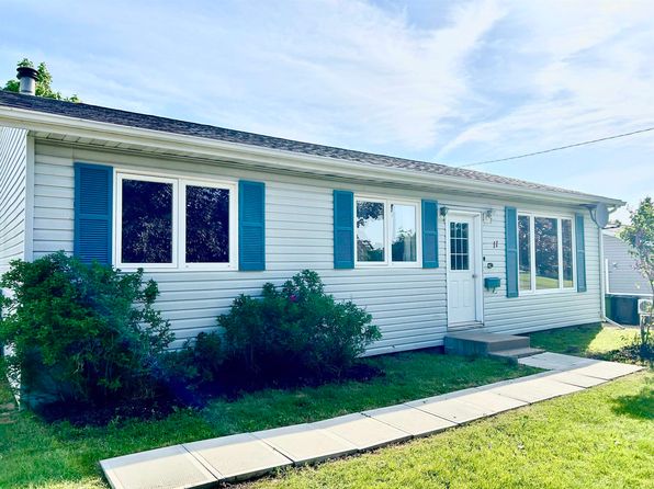 11 Northridge Pkwy E, Charlottetown, PE C1C 1A3