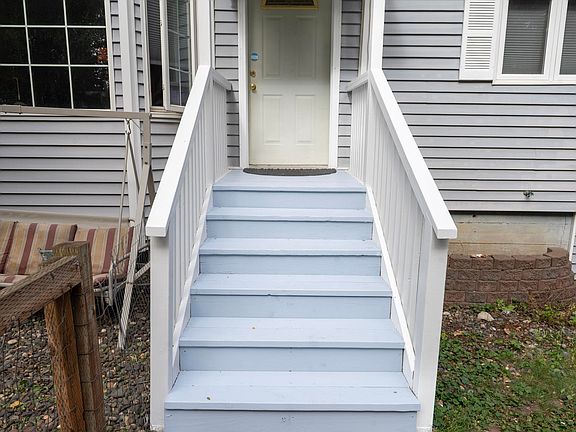 2nd image of 308 NW Webb St