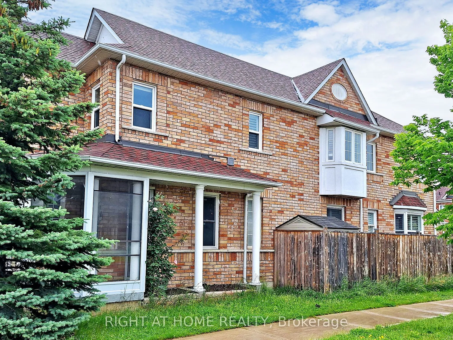 5 bed, $3,900 — Photo 2