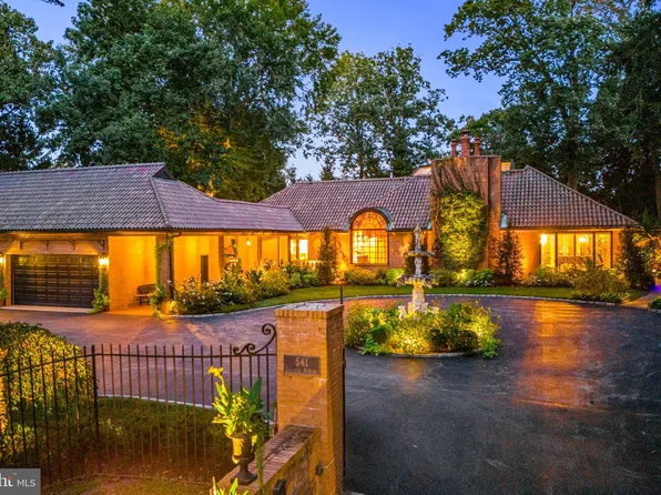 541 College Ave, Haverford, PA 19041