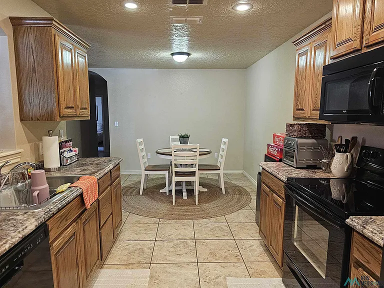 113 Gayland Dr — Photo 6