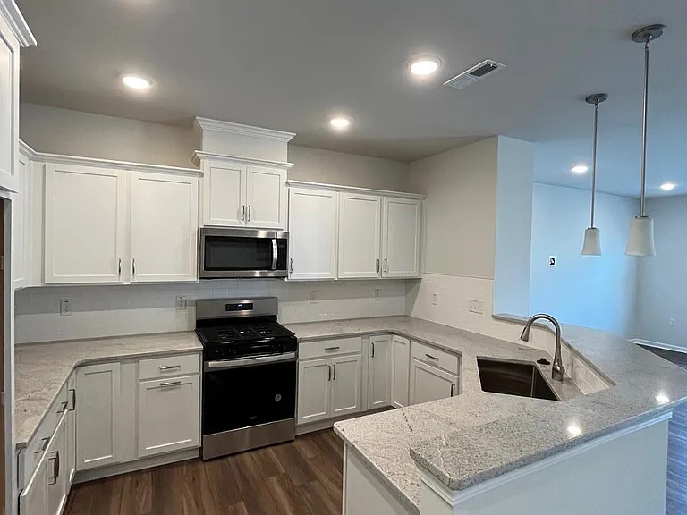 415 Parker Station Ave — Photo 10