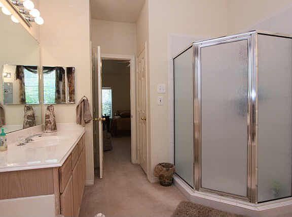4th image of 12702 Hammersmith Dr