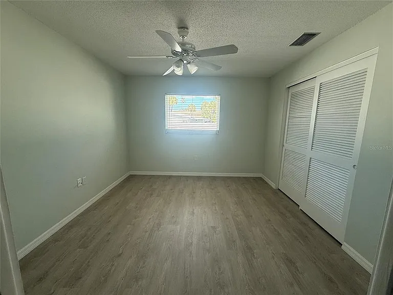 2118 Michele Dr — Photo 12
