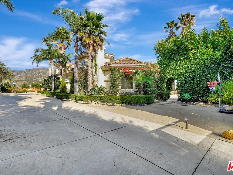 27425 Calicut Rd — Photo 3