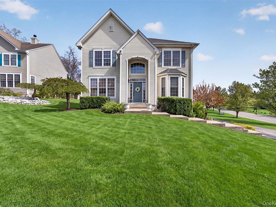 1st image of 17 Oldwyck Crescent