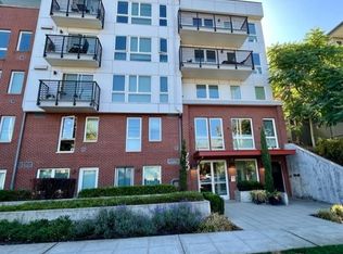 750 11th Ave E #204, Seattle, WA 98102
