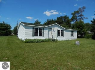 9205 N Central St, Lake City, MI 49651