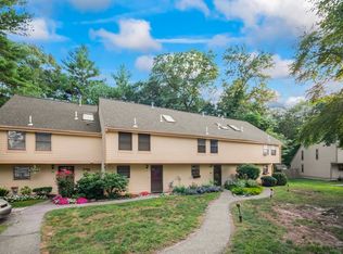 26 Greenwood Vlg S #26, North Easton, MA 02356