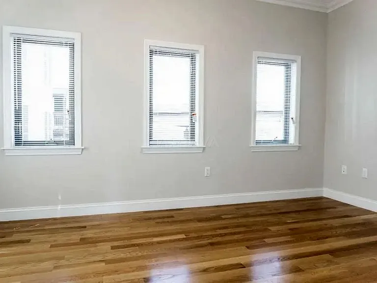 8R Mount Pleasant St #1 — Photo 2