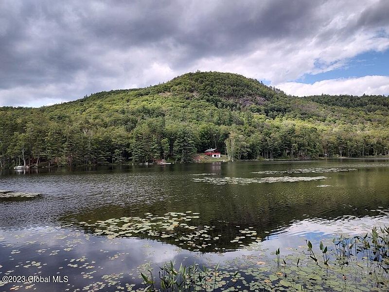 2nd image of 279 Beaver Pond Road