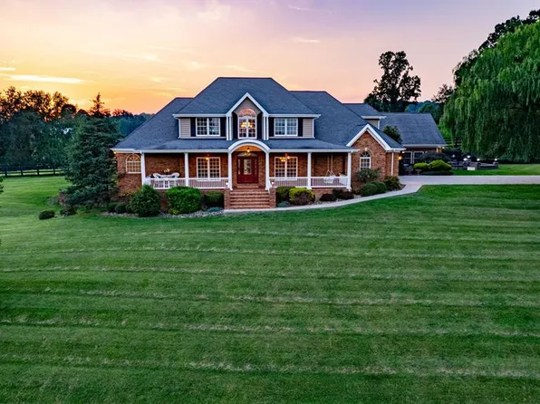 15306 Hendricks Dr, Abingdon, VA 24210