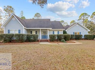 83 Barrington Dr, Jesup, GA 31545