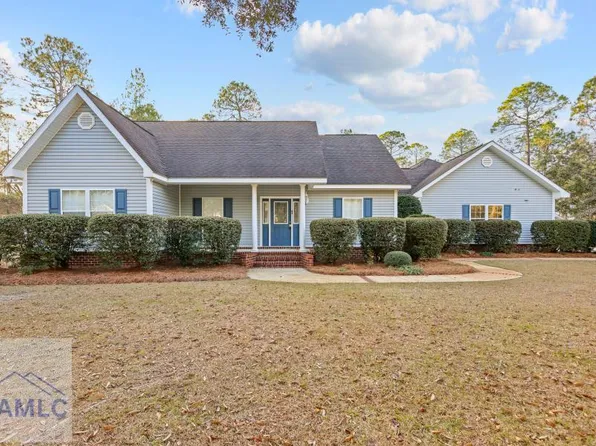 83 Barrington Dr, Jesup, GA 31545