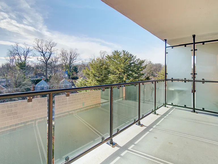 4201 Cathedral Ave NW #911W — Photo 2