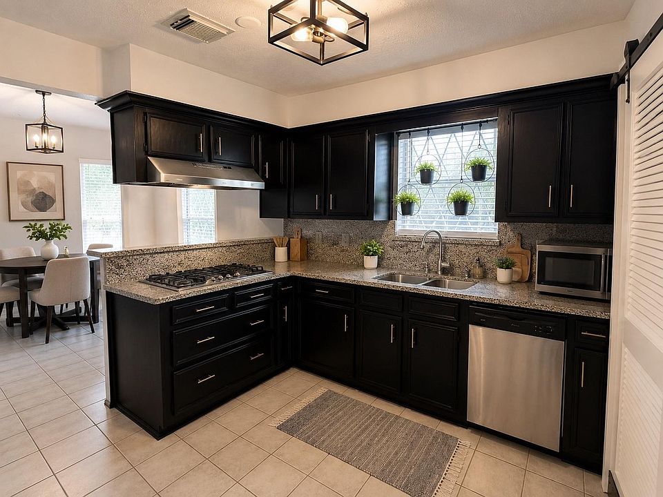 1st image of 18 Barcelona Ct