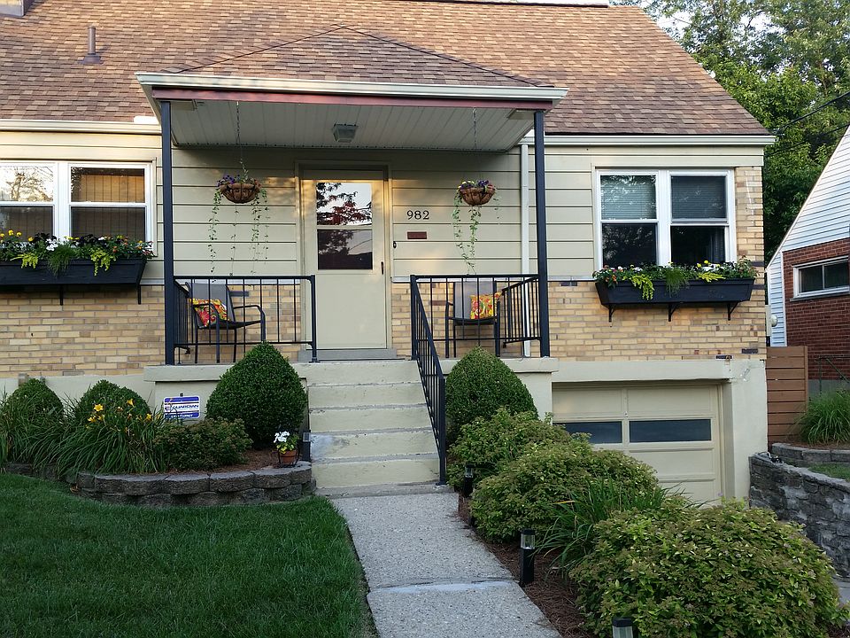 Great curb appeal