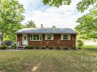 7605 Summerfield Rd, Summerfield, NC 27358