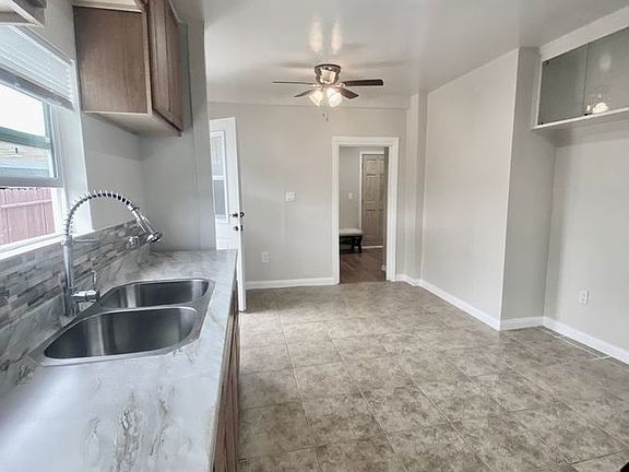 5th image of 6305 S Victoria Ave Unit A
