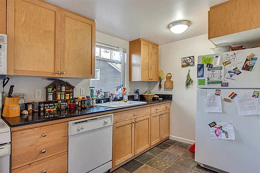 412 26th Ave S #A — Photo 4